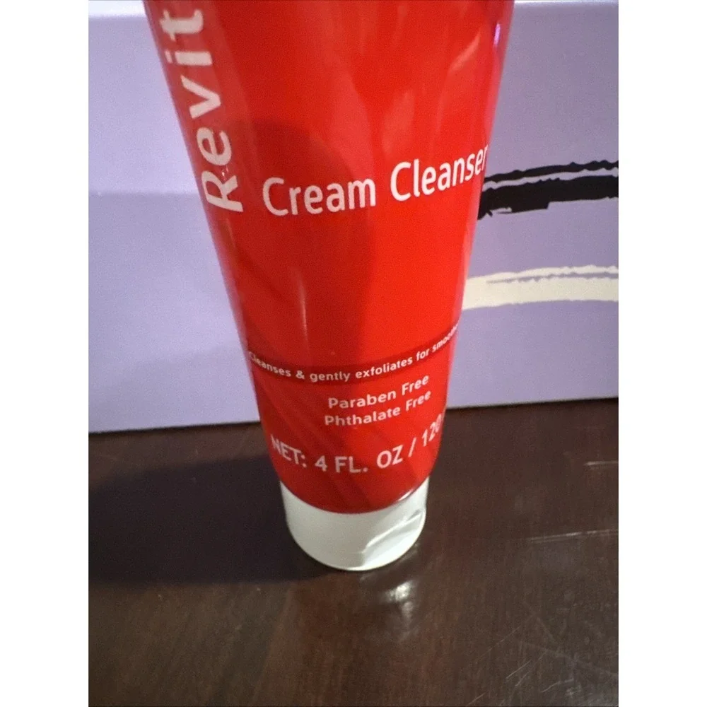 B Pure Revitalizing Cream Cleanser 4oz. SEALED